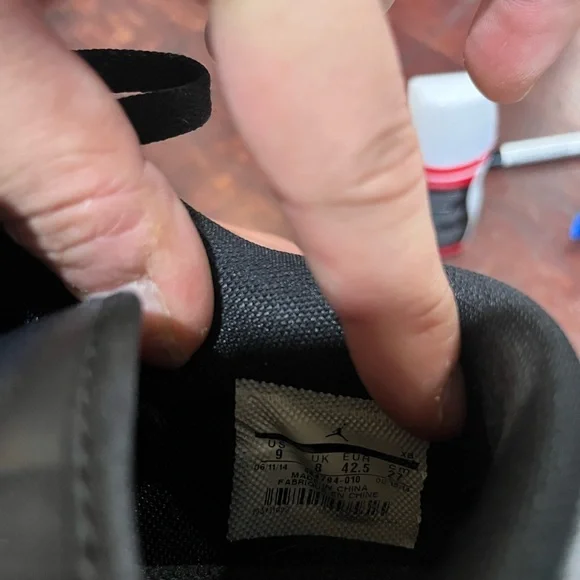 Nike Air Jordan 1 v.2 Low Black and White Sneakers - Picture 6 of 6